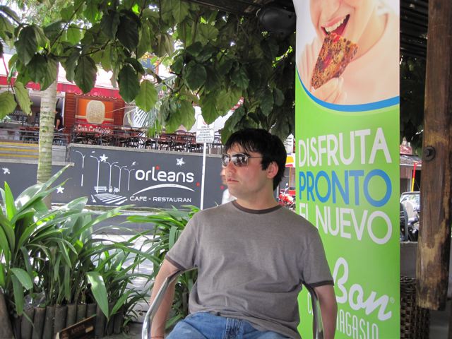 Hanging out in Parque Lleras