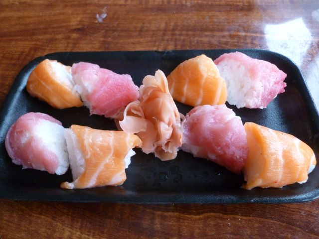 I love how they wrap the fish around the rice, like a cone, at Hanashi Sushi Bar. 