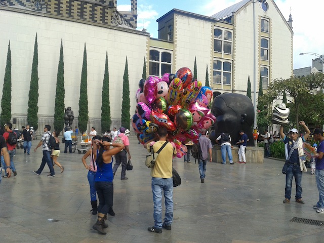 Plaza Botero: lots of balloons but where was the festival?