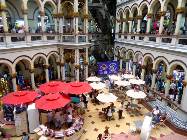 Palacio Nacional. Shopping in Medellin. 