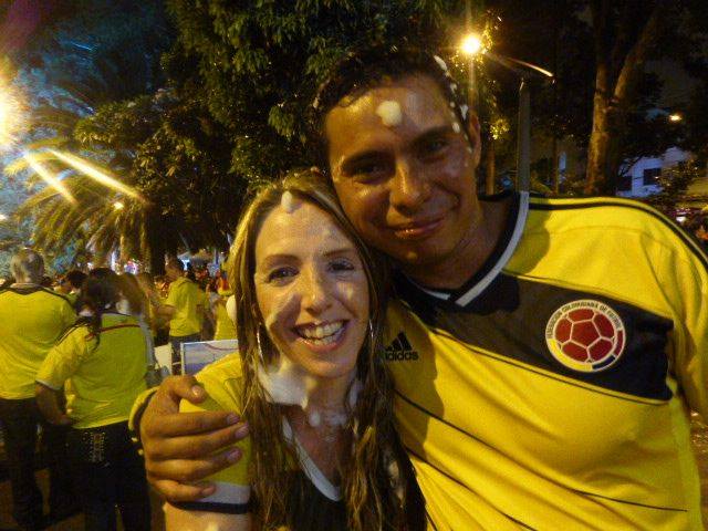 Colombian man Meeting a Colombian over a game of football