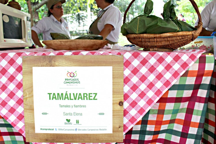 Ready-to-eat tamales from Tamálvarez at Mercados Campesinos Medellin