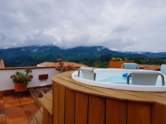 The hot tub with a view at El Despertar