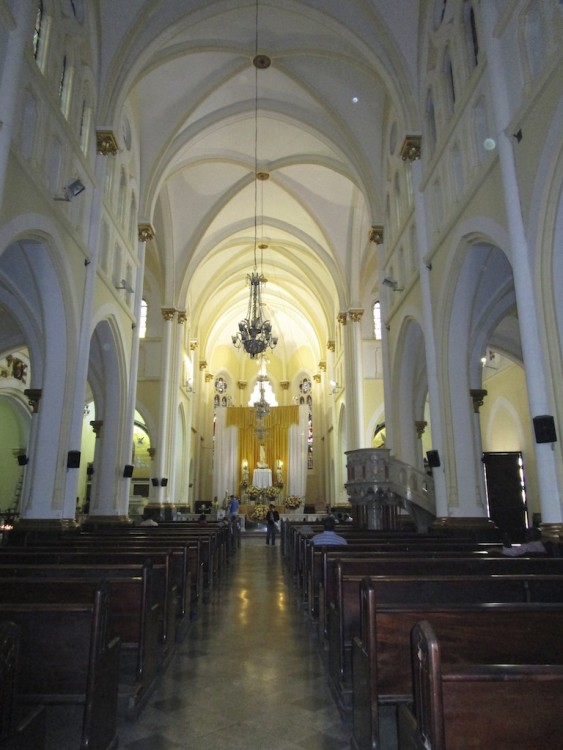The Central Nave inside Iglesia del Sagrado Corazón de Jesús