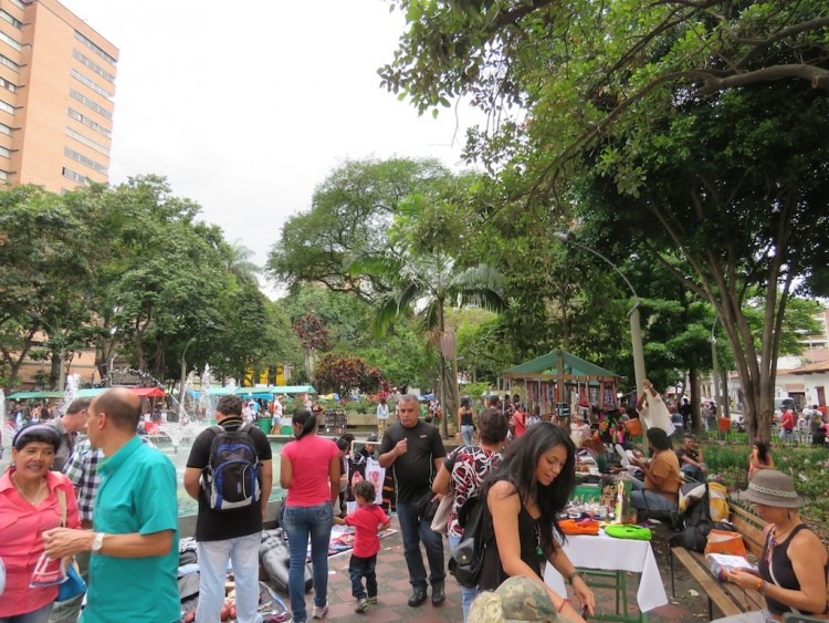 Vendors in Parque Bolívar in front of the church