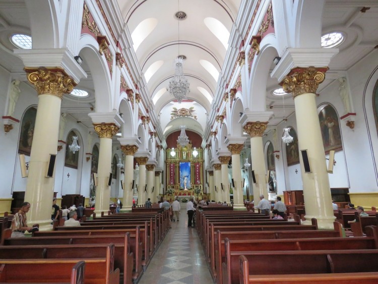 The Central Nave Inside Iglesia de San Ignacio