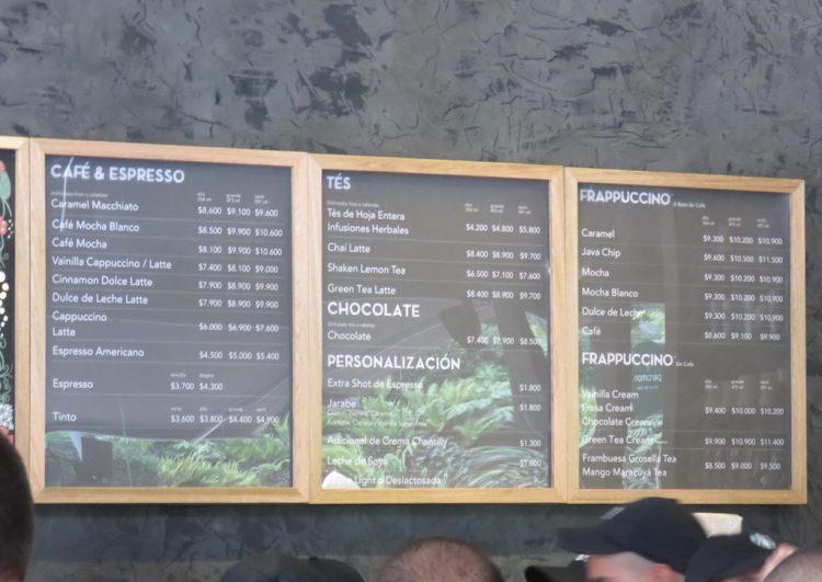 The menu at Starbucks in Medellín