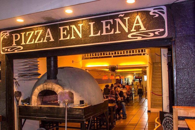 Pizza en Leña, our favorite pizza in Sabaneta
