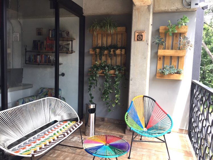 Communal balcony seating area, Los Patios