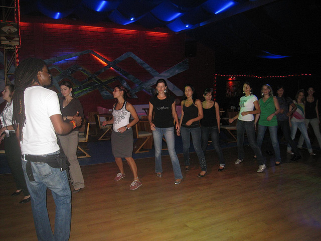 The ladies of Medellin learn to salsa at Cien Fuegos