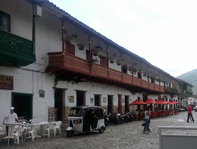 Colonial architecture Santa Fe de Antioquia: Lovely colonial architecture around every corner.