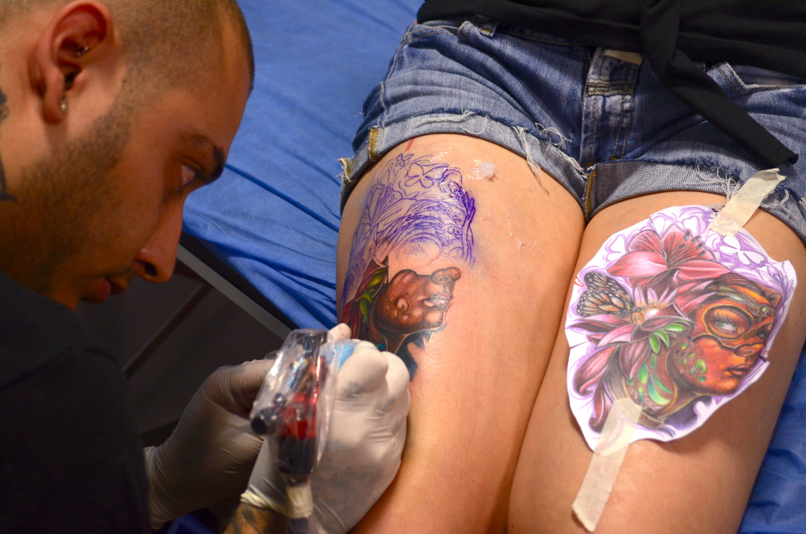 Colorful thigh piece