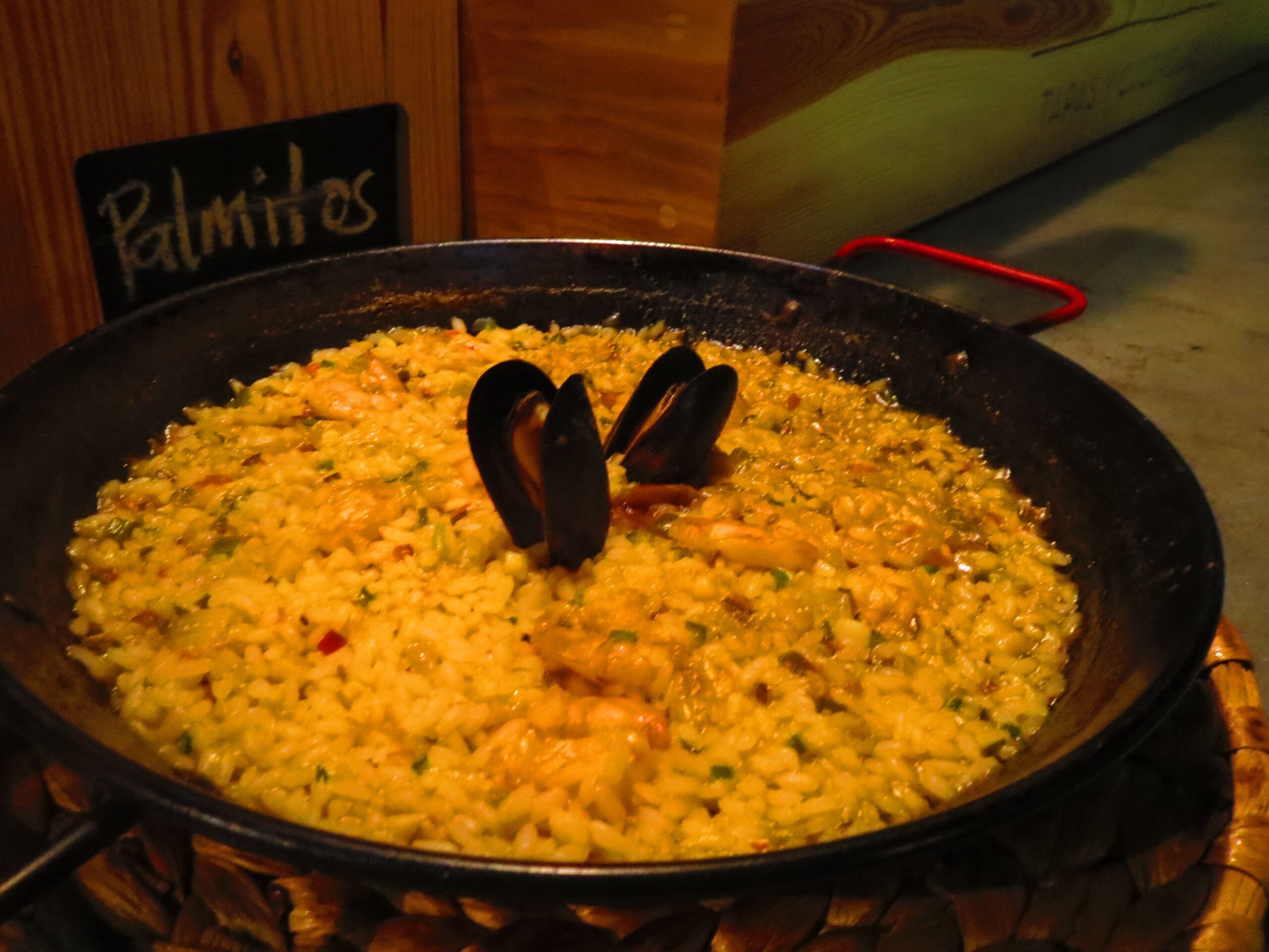 If this is a half order of the paella at Tarambana, I wonder how big the full order is.