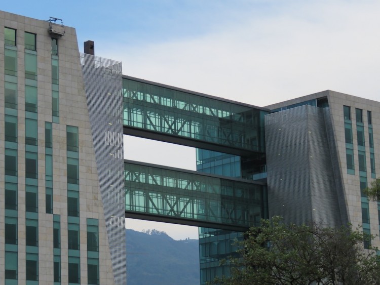 The bridges between the Bancolombia Headquarters buildings