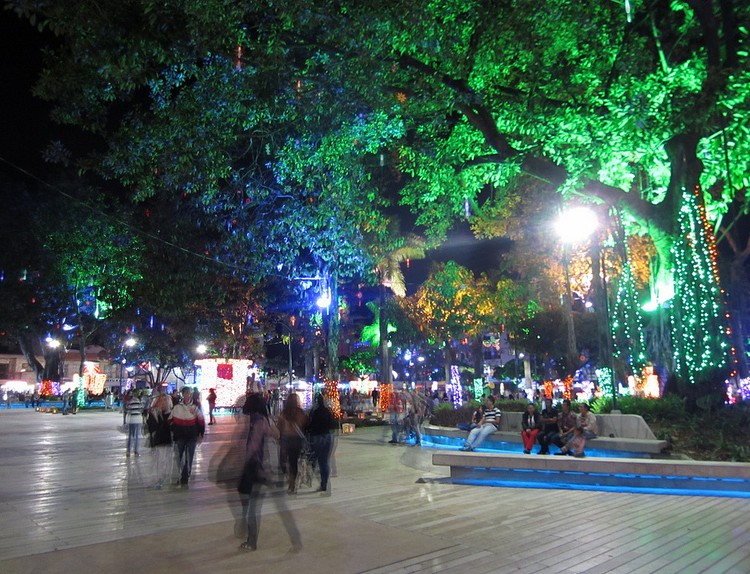 Parque Itagüí Parque Itagüí photo: David Lee)