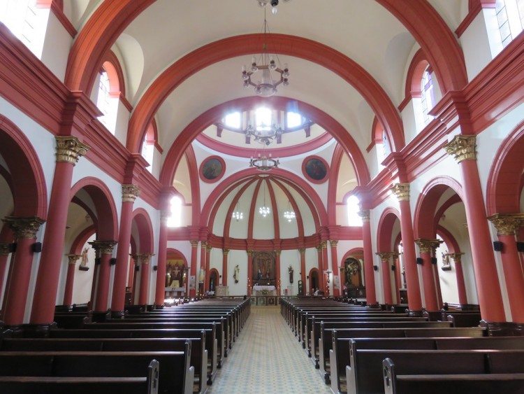 The Central Nave inside Iglesia San Antonio