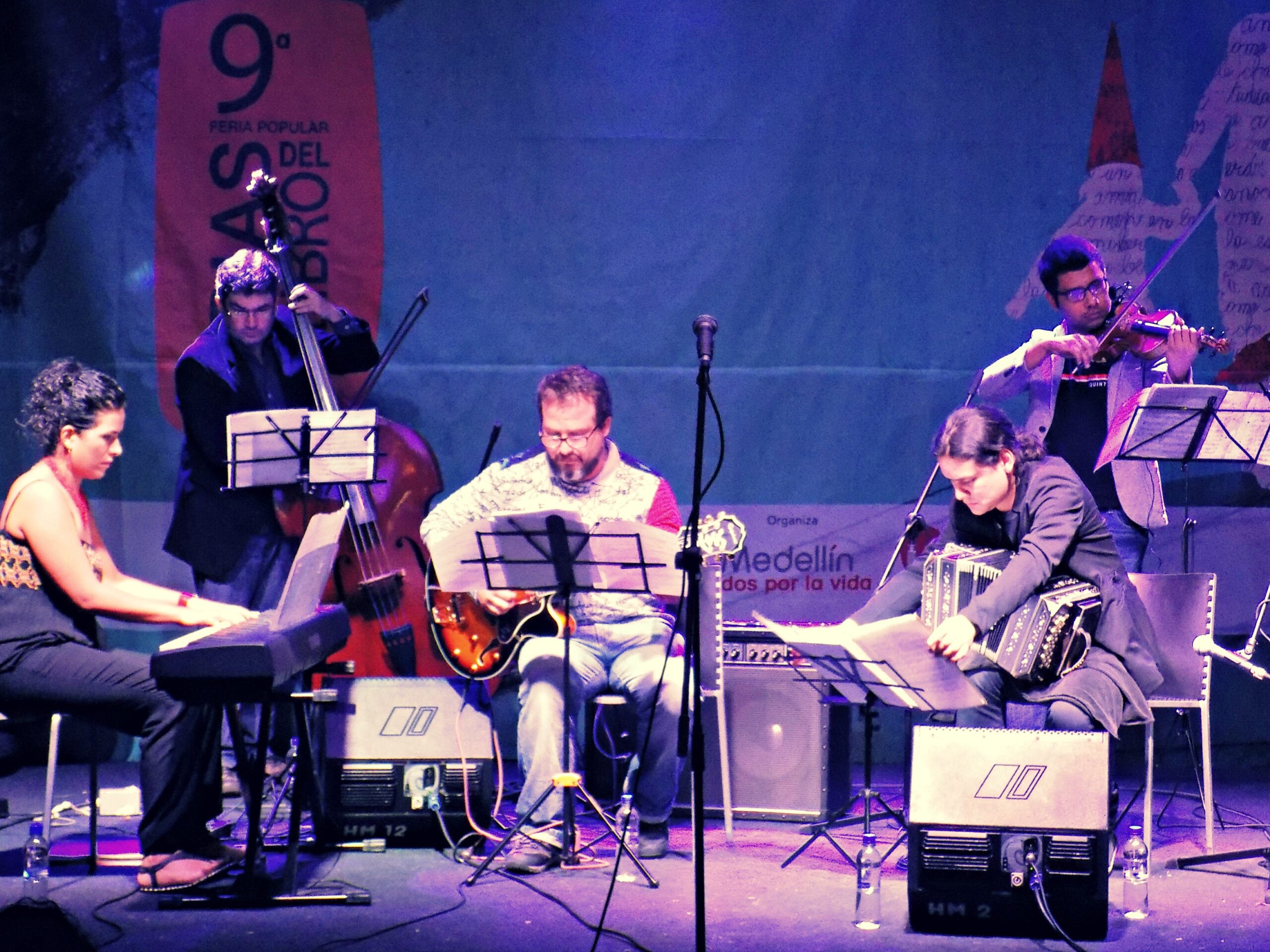Tango concert during Dias del Libro