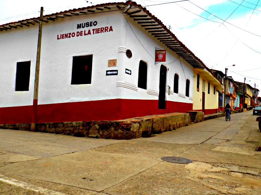 Canvas of the Earth cotton museum in Charalá