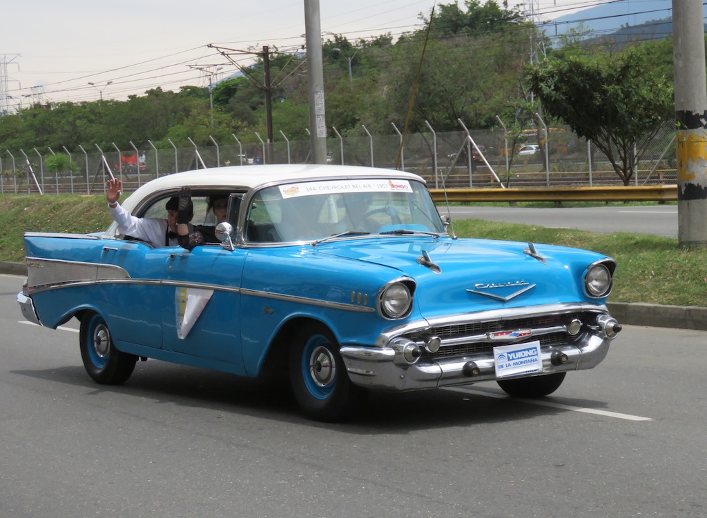 Classic Car Parade Photos – 2015