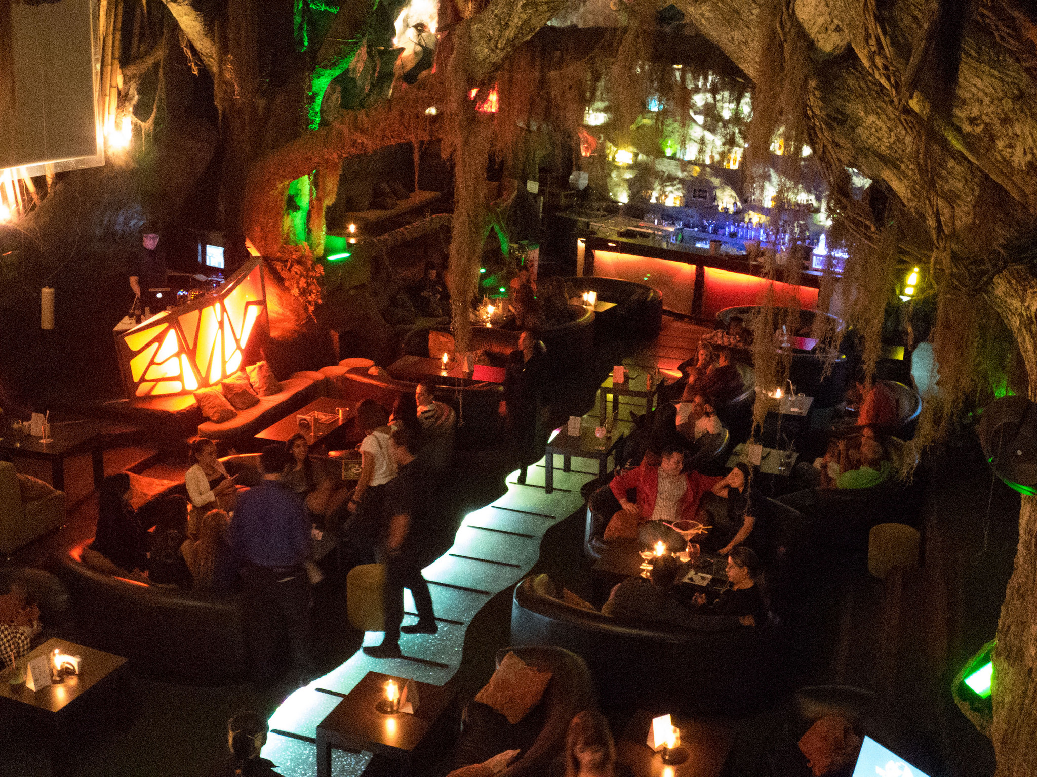 Woka Lounge