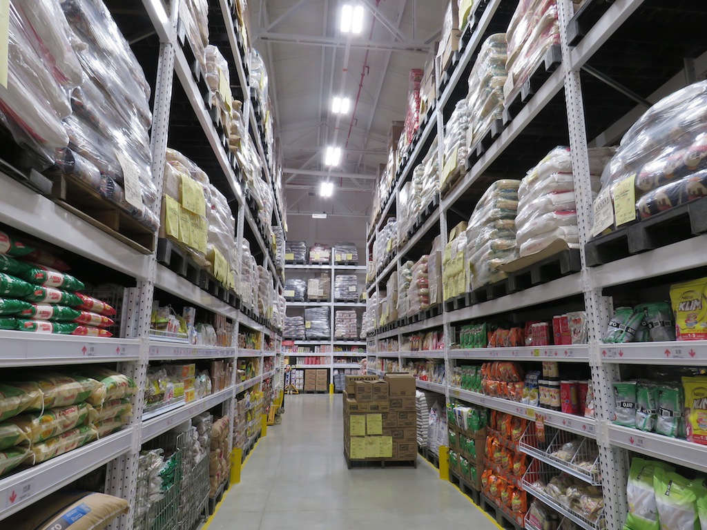 Makro Opens New Warehouse Store in Medellín Near El Poblado