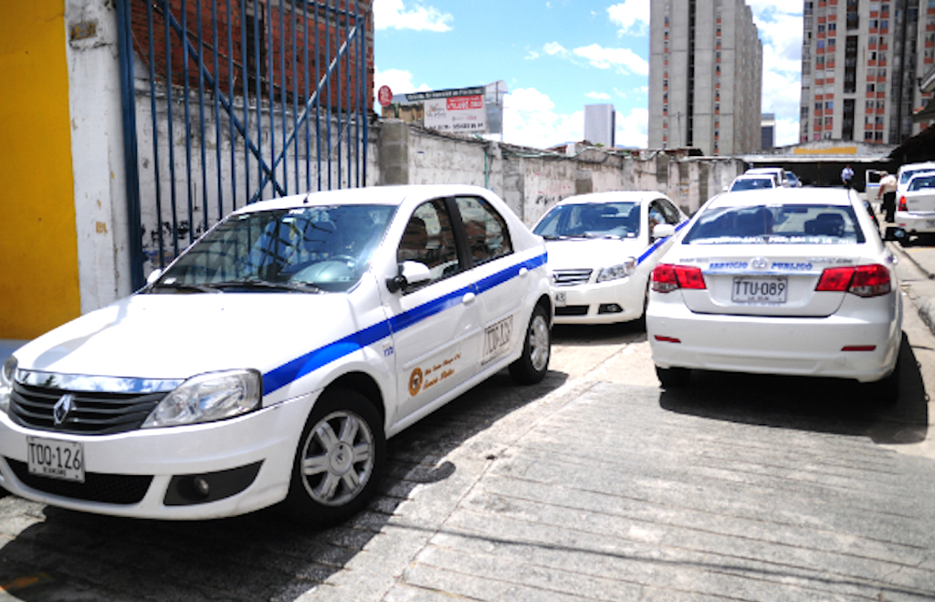 White airport taxis