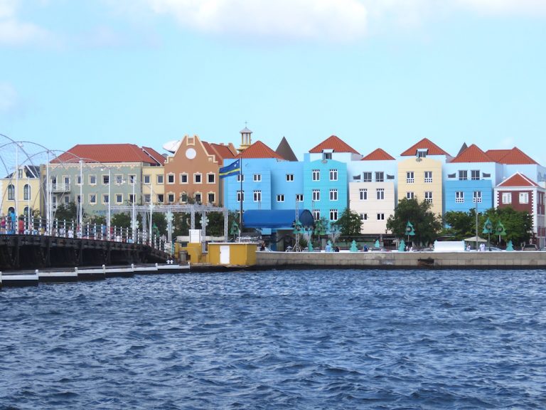 Curaçao: a Good Island Vacation Destination from Colombia