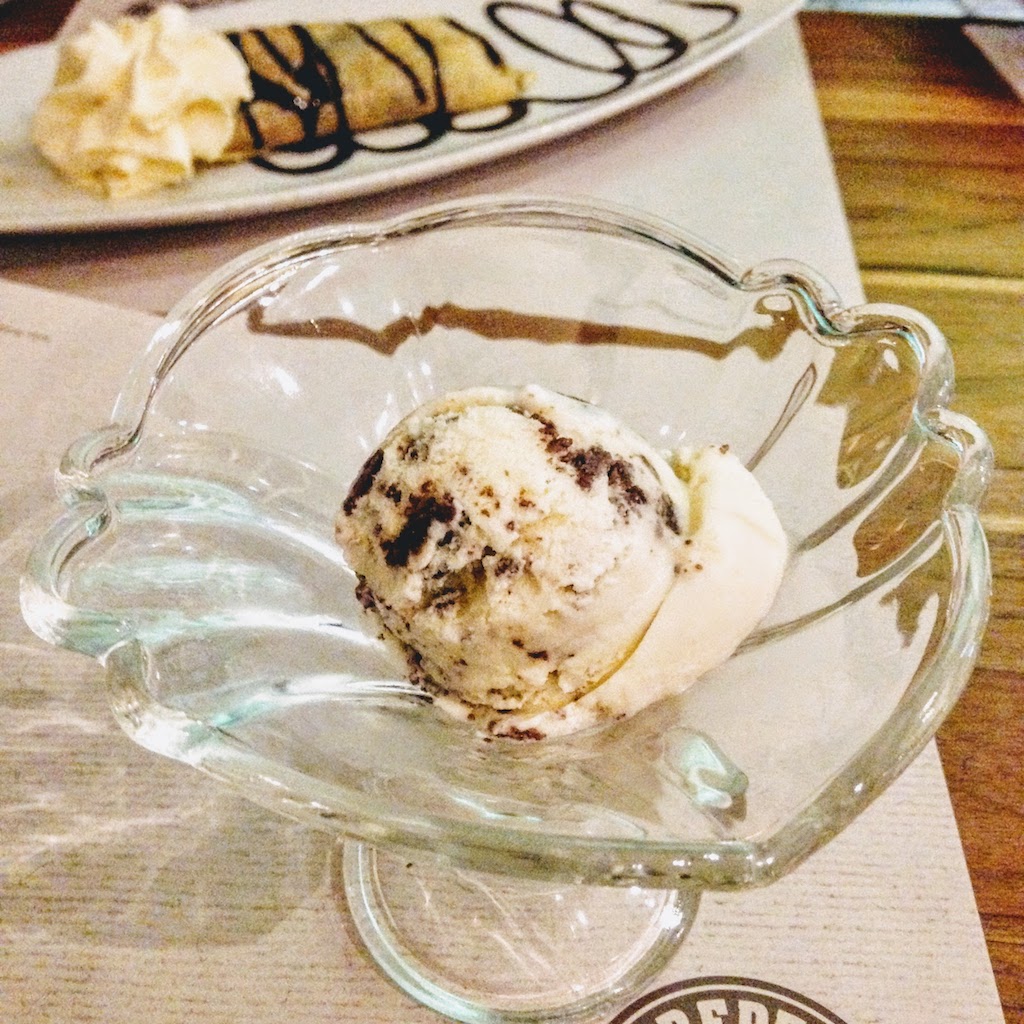 Crepes y Waffles. Photo by Alice Ko