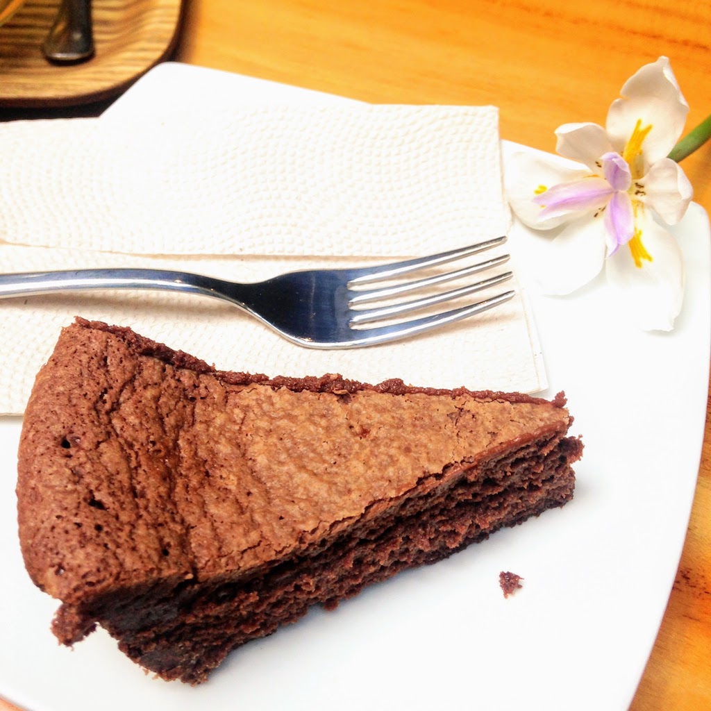 Cafe Velvet. Photo by Alice Ko