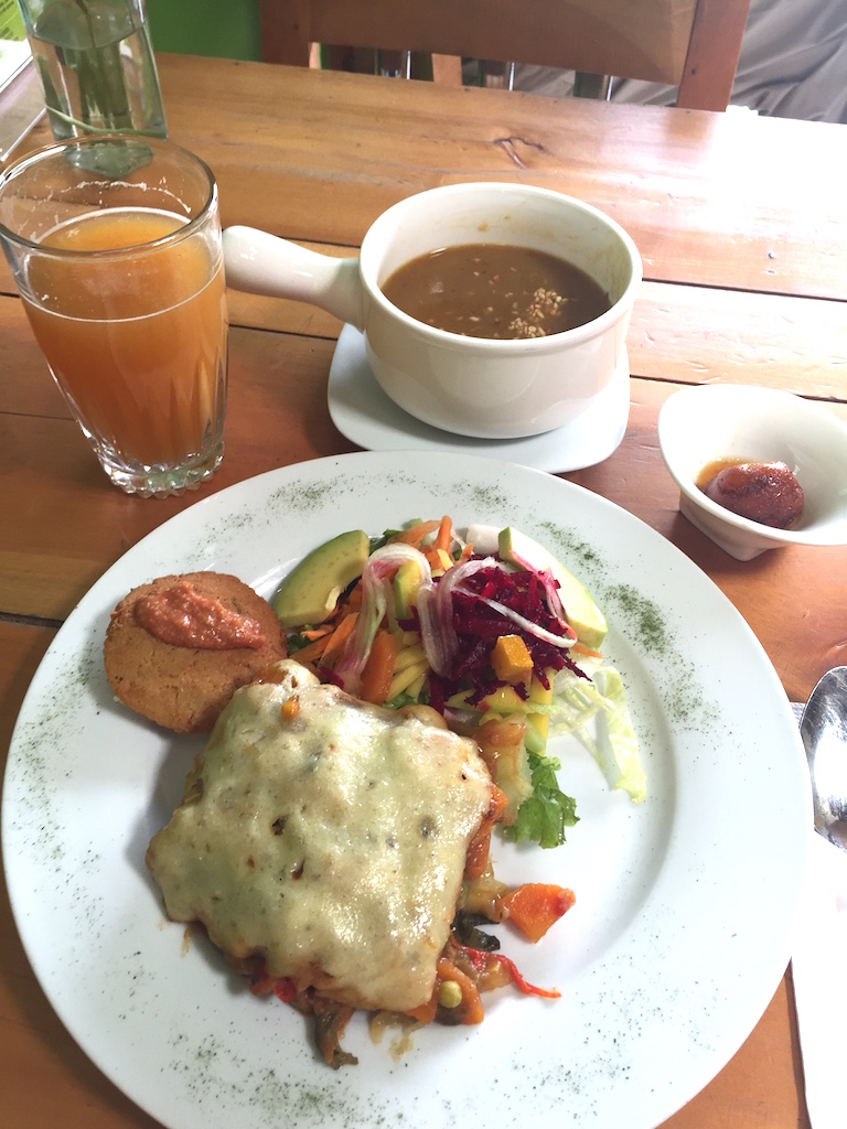 11,000 peso menú del día at Tulsi