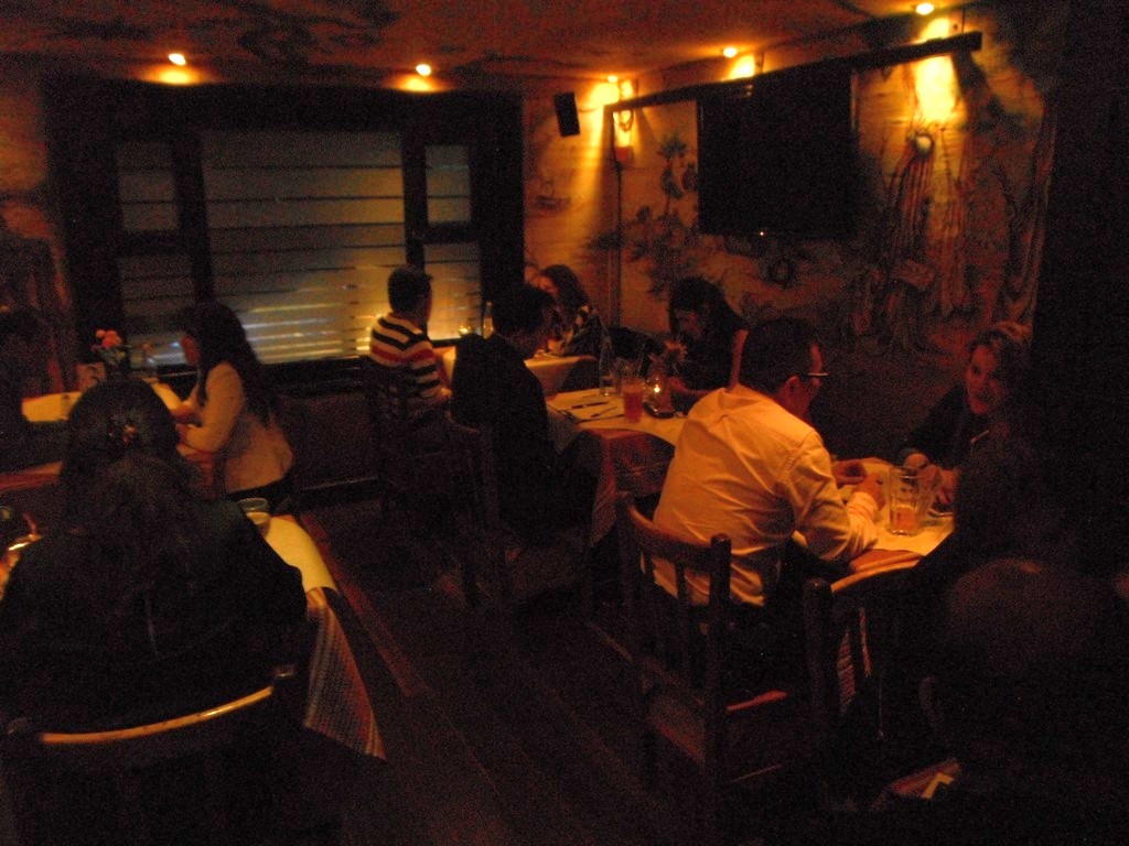 Couples discovering the pros of speed dating