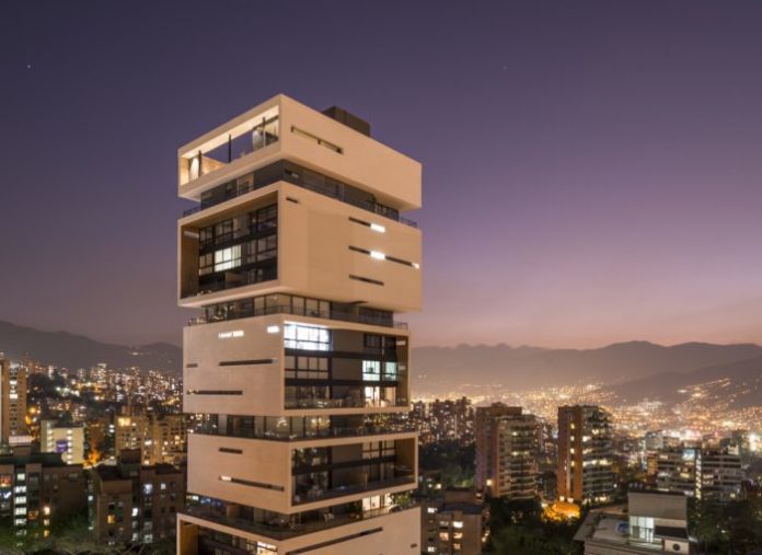 Suite Deals: The Best Hotels Under $100 in Medellin (Plus How to Find Them!)