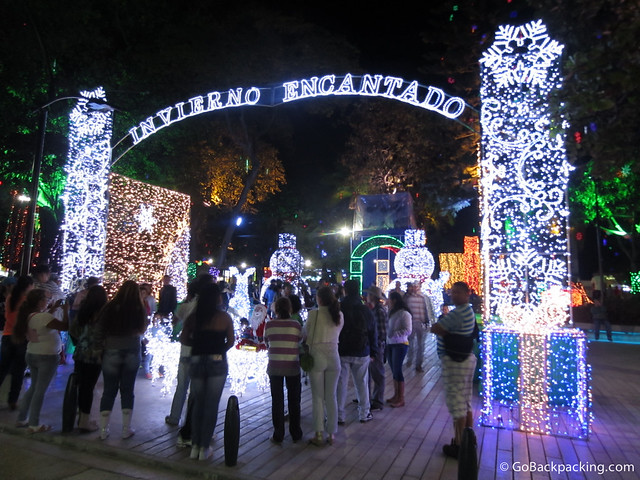 Parque Itagui It may never snow in Medellin, but the symbols of winter are still associated with Christmas