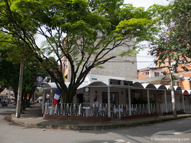Paris Paris Restaurant 