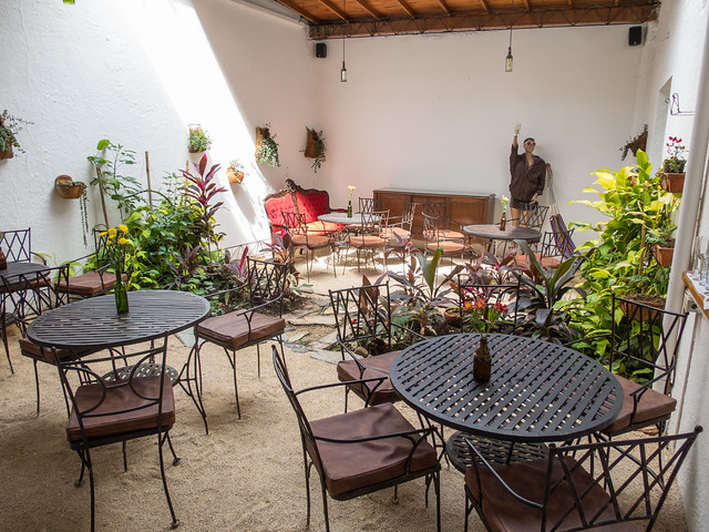 Café Zeppelin: A Spacious, German-Owned Café