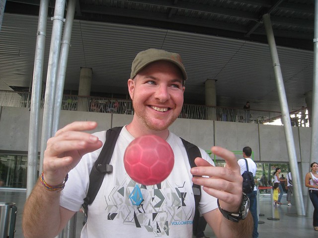 Performing magic at Parque Explora my first day in Medellin (2009)