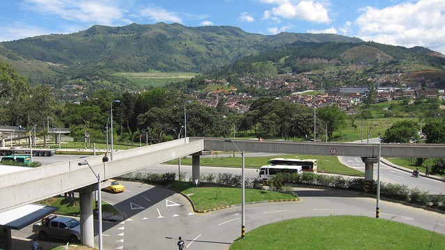 Mountain views from Niquia metro station.