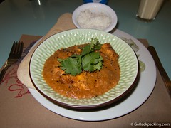 Pollo Tikka Masala at Naan