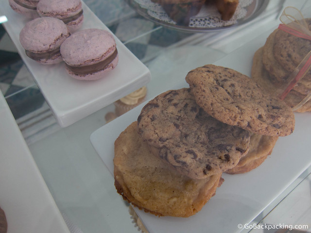 Cookies Mmmm.....chocolate chip cookies and macaroons