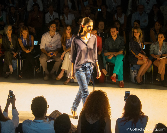 Isabel Henao runway show